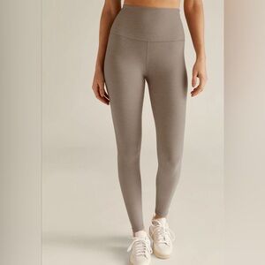 Beyond Yoga Caught in The Midi Leggings